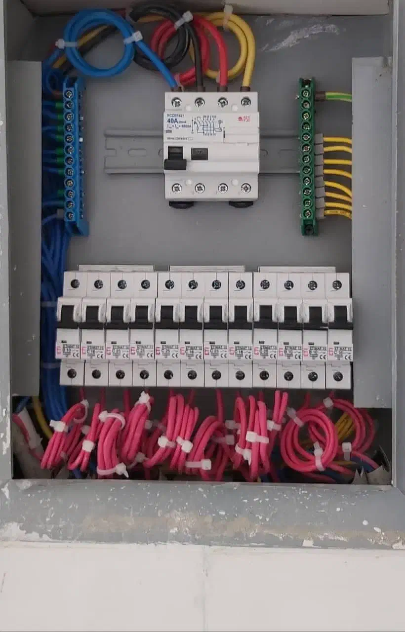 برق کشی ولوله کشی ساختمان|خدمات پیشه و مهارت|جهرم, |دیوار