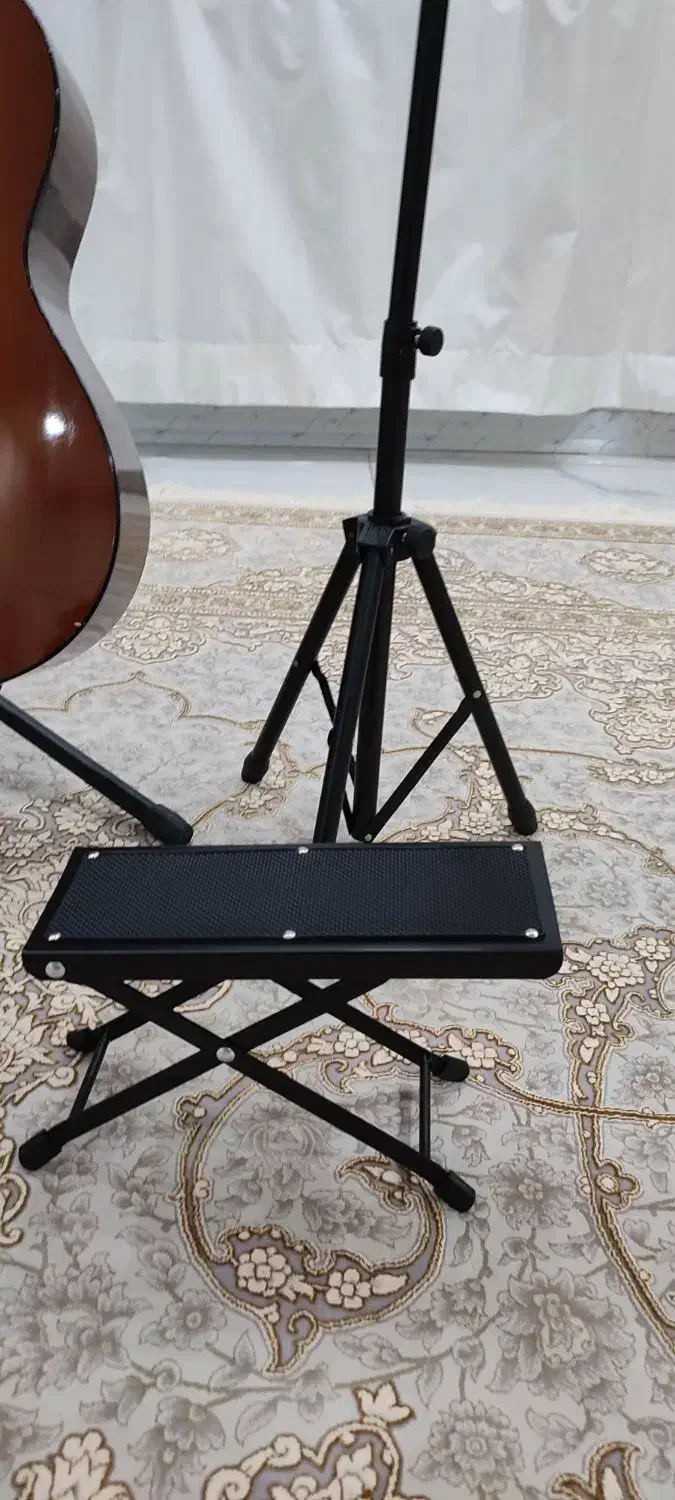 گیتار یاماها c40|گیتار، بیس، امپلیفایر|لاهیجان, کوی زمانی|دیوار