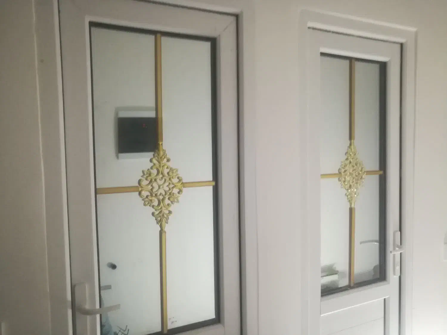 درب پنجره دوجداره(تخفیف میلیونی در نمایندگی زرند)|مصالح و تجهیزات ساختمان|زرند, |دیوار