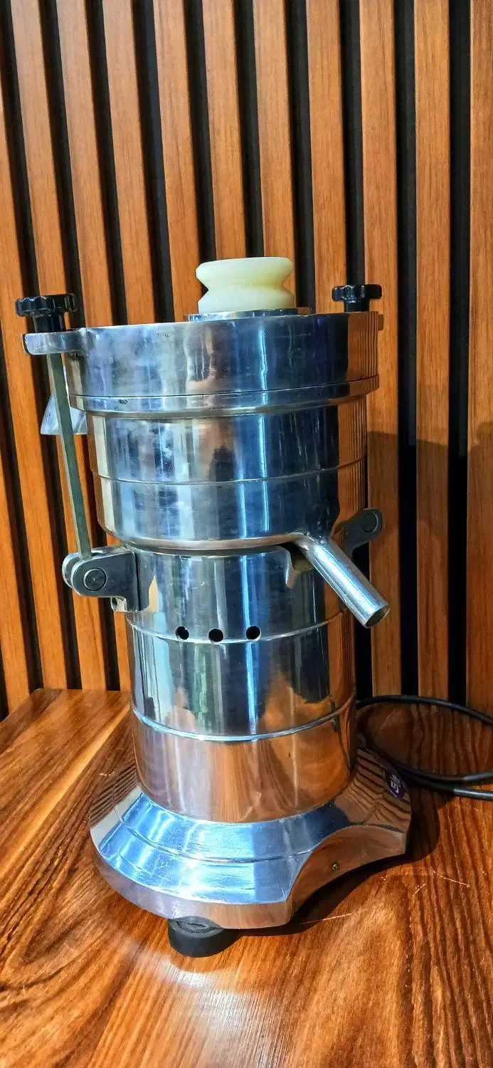 آبمیوه گیر صنعتی اصلی|آبمیوه‌گیر و آب‌مرکبات‌گیر|دورود, |دیوار