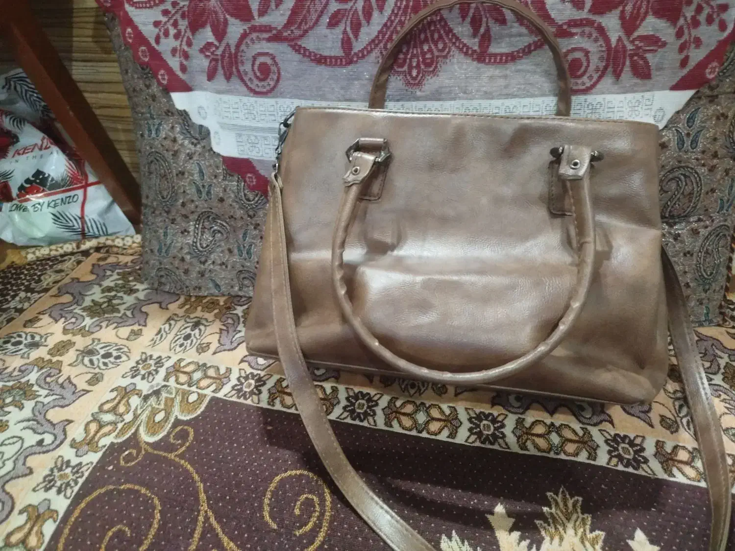 کیف چرمی زنانه در حد نو|کیف، کفش، کمربند|یزد, |دیوار