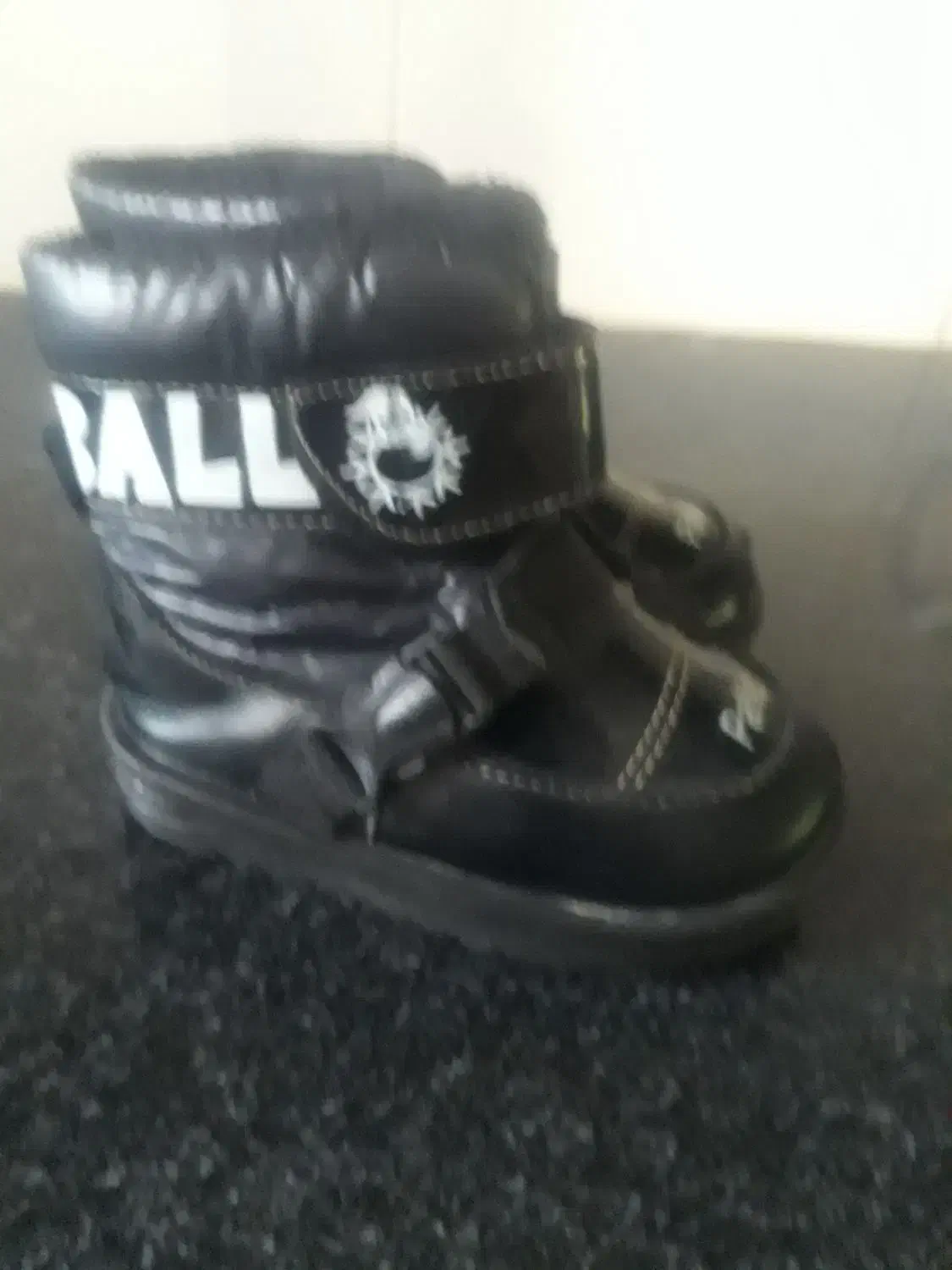 پیراهن وکفش|کفش و لباس بچه|آمل, |دیوار