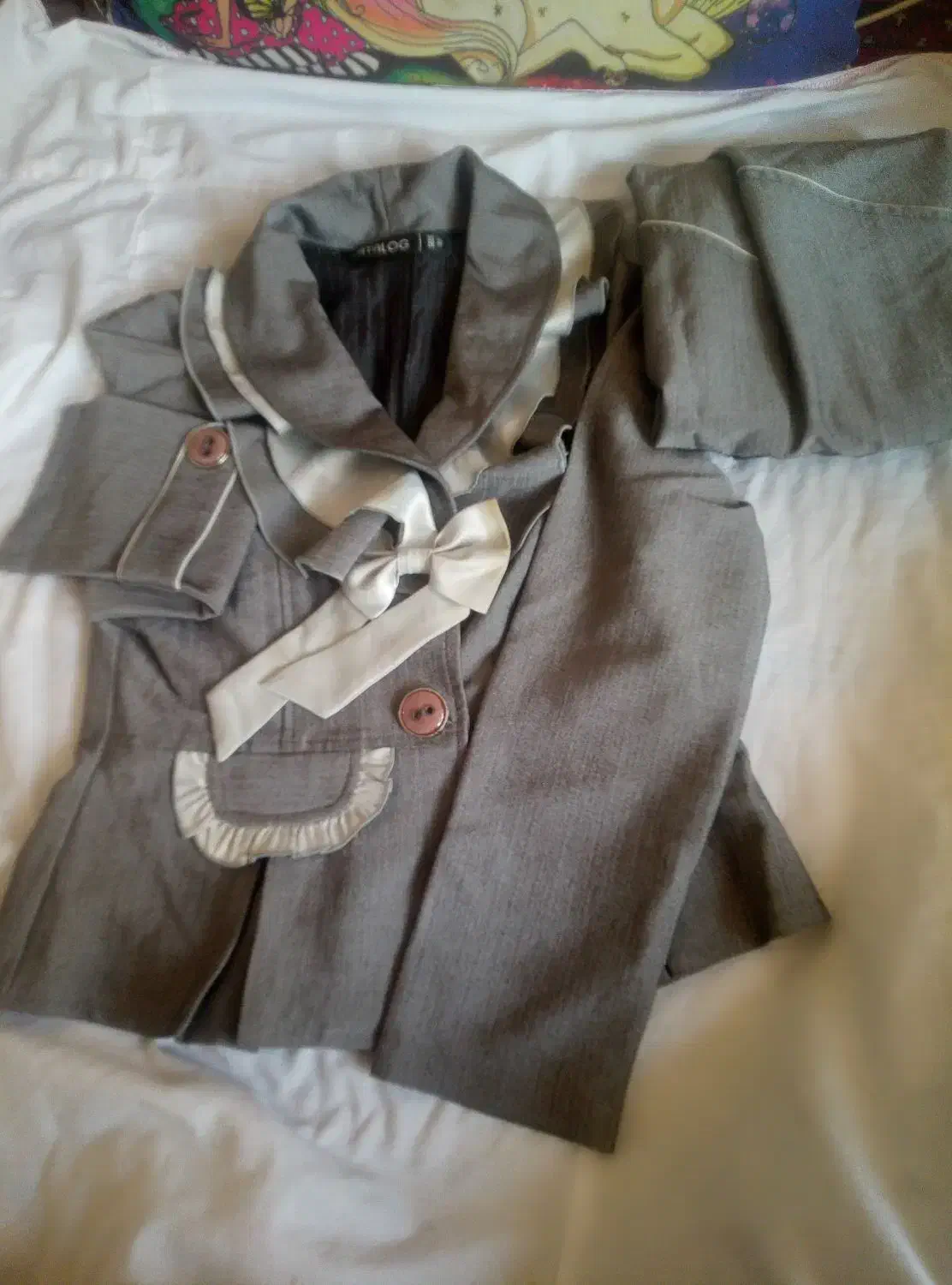 کت و دامن وپیراهن زنانه و شلوار لی بچگانه|لباس|مشهد, شهرک شهید باهنر|دیوار