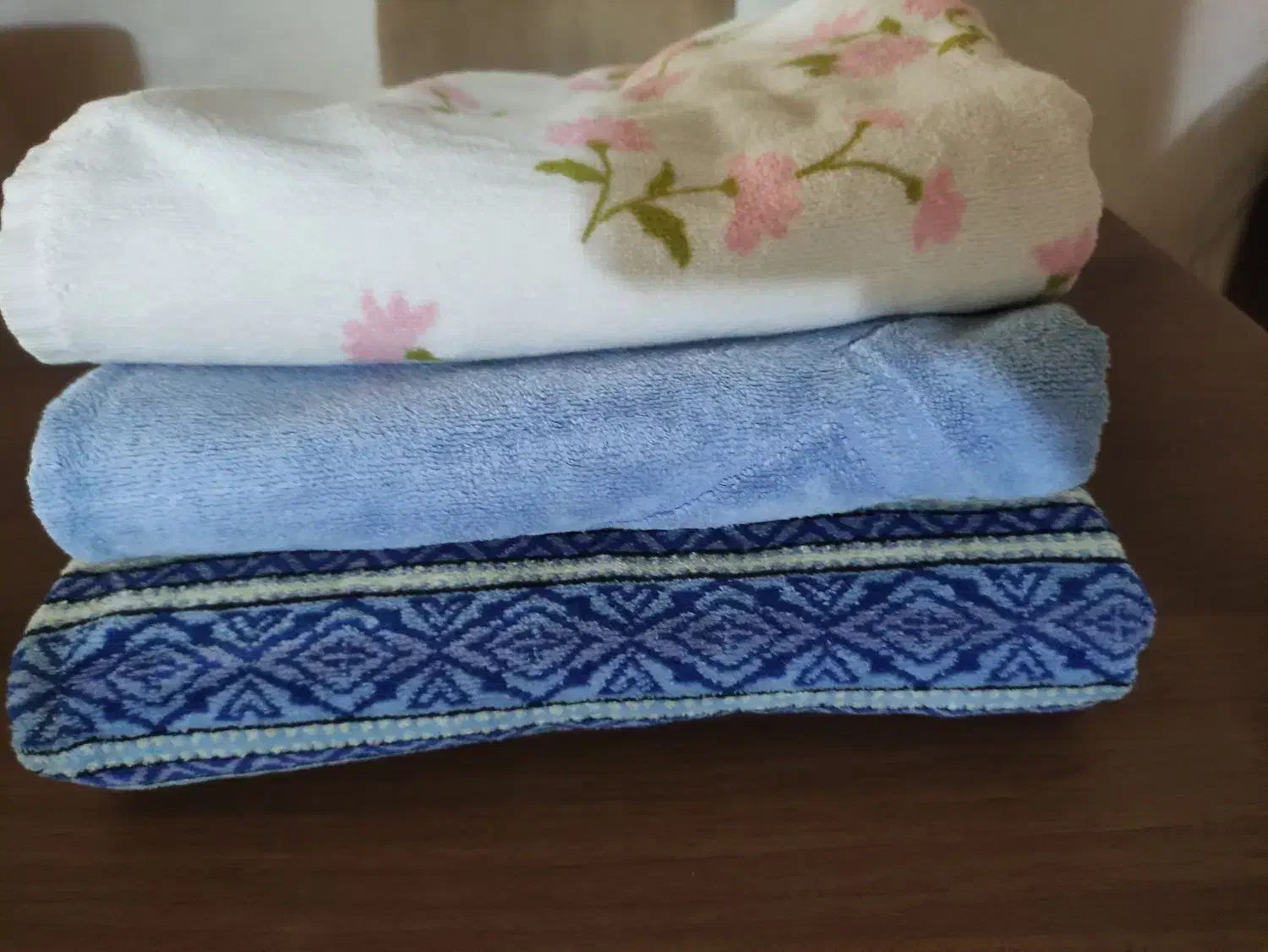 حوله استخری|لوازم حمام|رشت, پیرسرا|دیوار