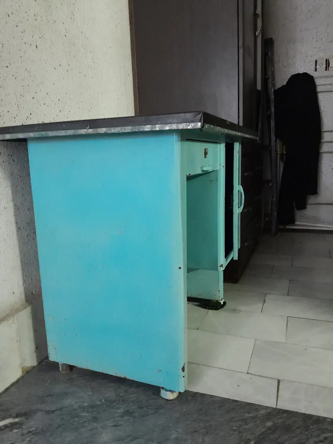 میز فلزی|میز تحریر و کامپیوتر|قائم‌شهر, |دیوار