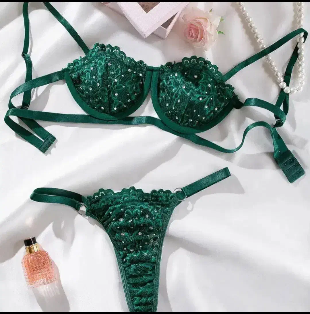 لباس زیر|لباس|خرم‌آباد, |دیوار