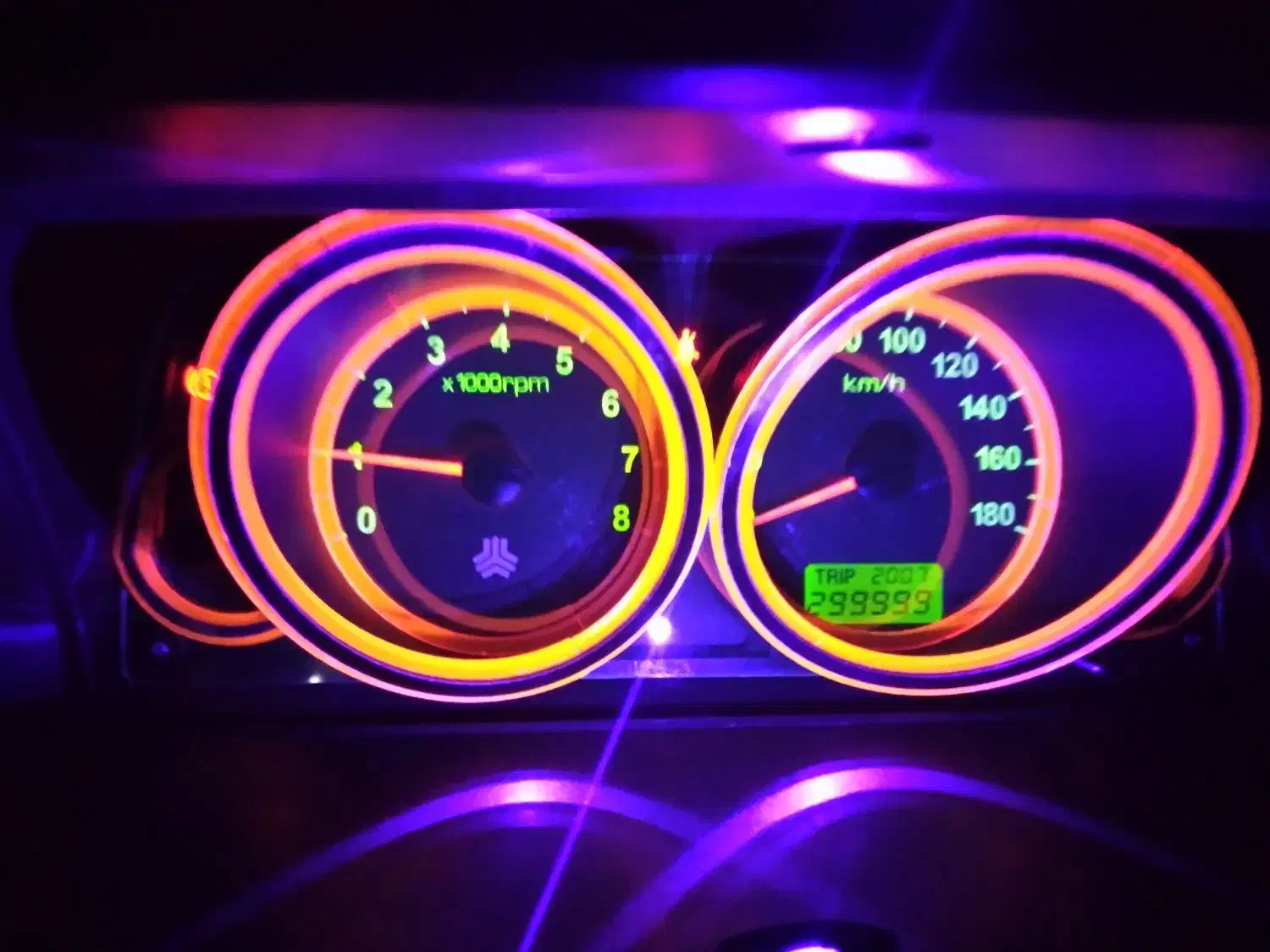 قاب کیلومتر پراید|ریسه و چراغ تزئینی|رفسنجان, |دیوار