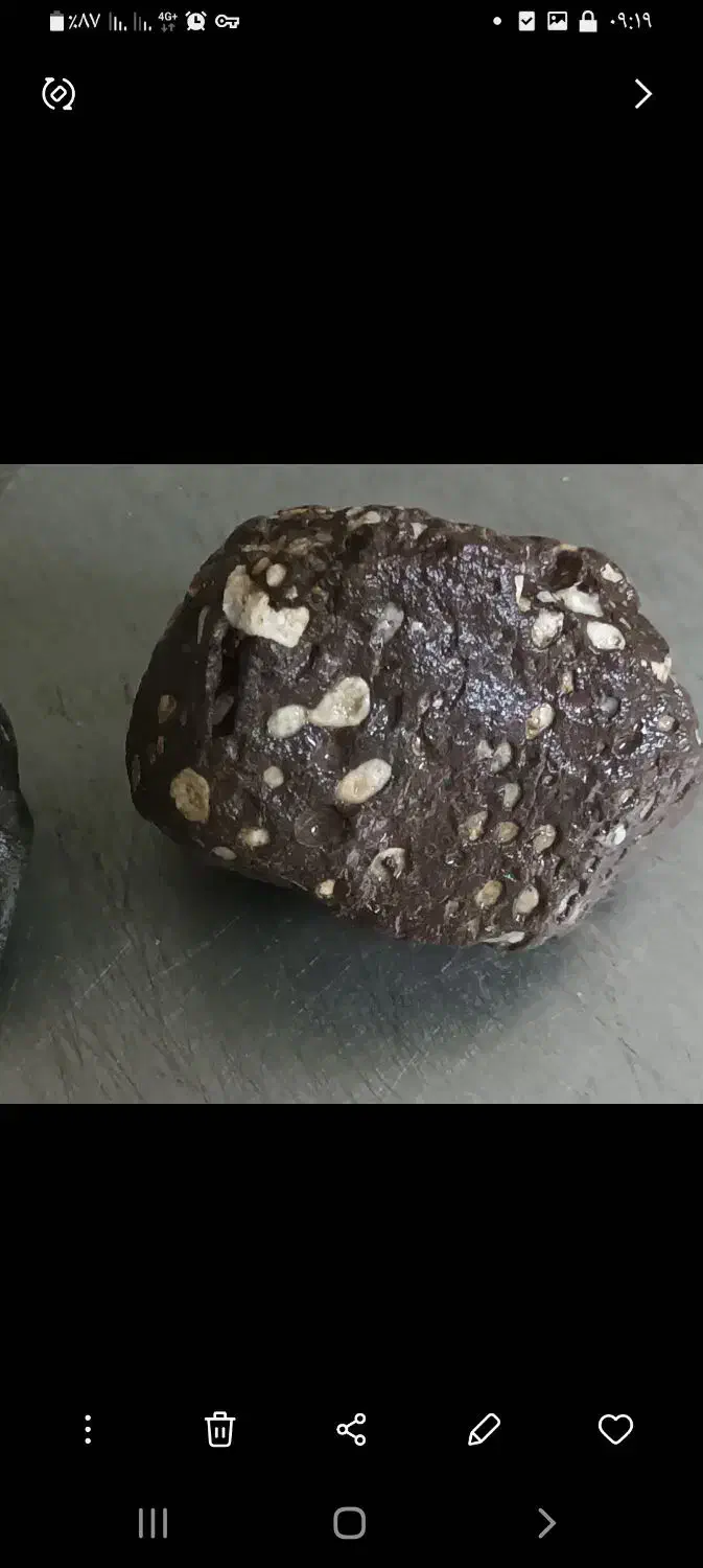 شهاب سنگ|جواهرات|شیروان (خراسان), |دیوار