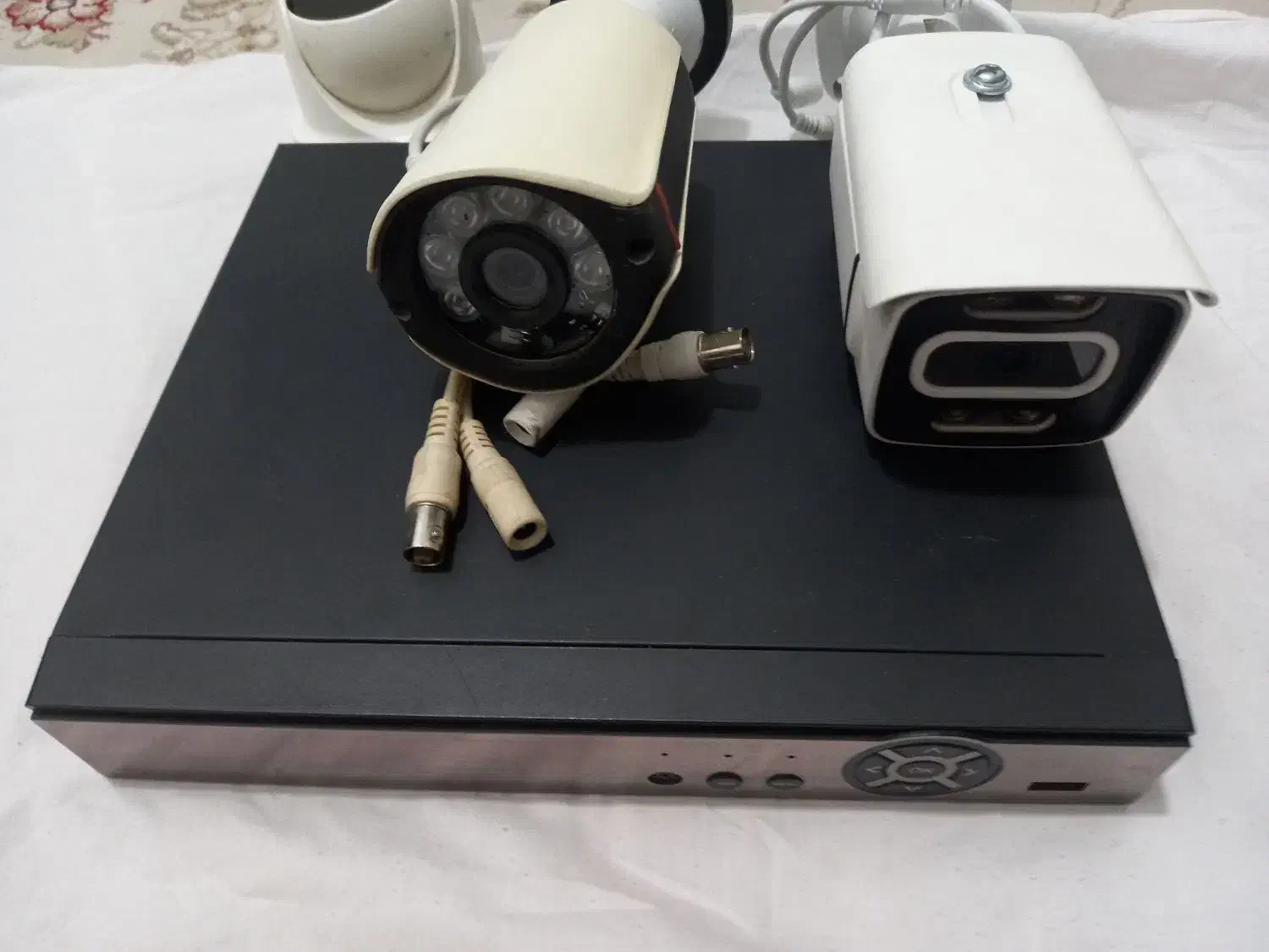 دوربین مداربسته|دوربین مداربسته|رباط‌کریم, رباط‌کریم|دیوار