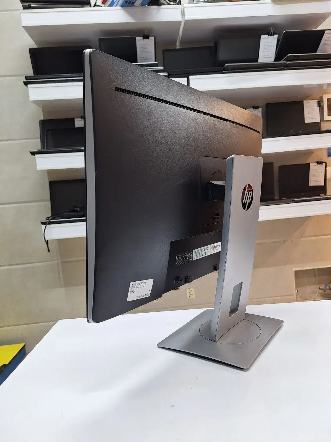 مانیتور Dell 24 اینچ IPS|قطعات و لوازم جانبی رایانه|آبادان, |دیوار