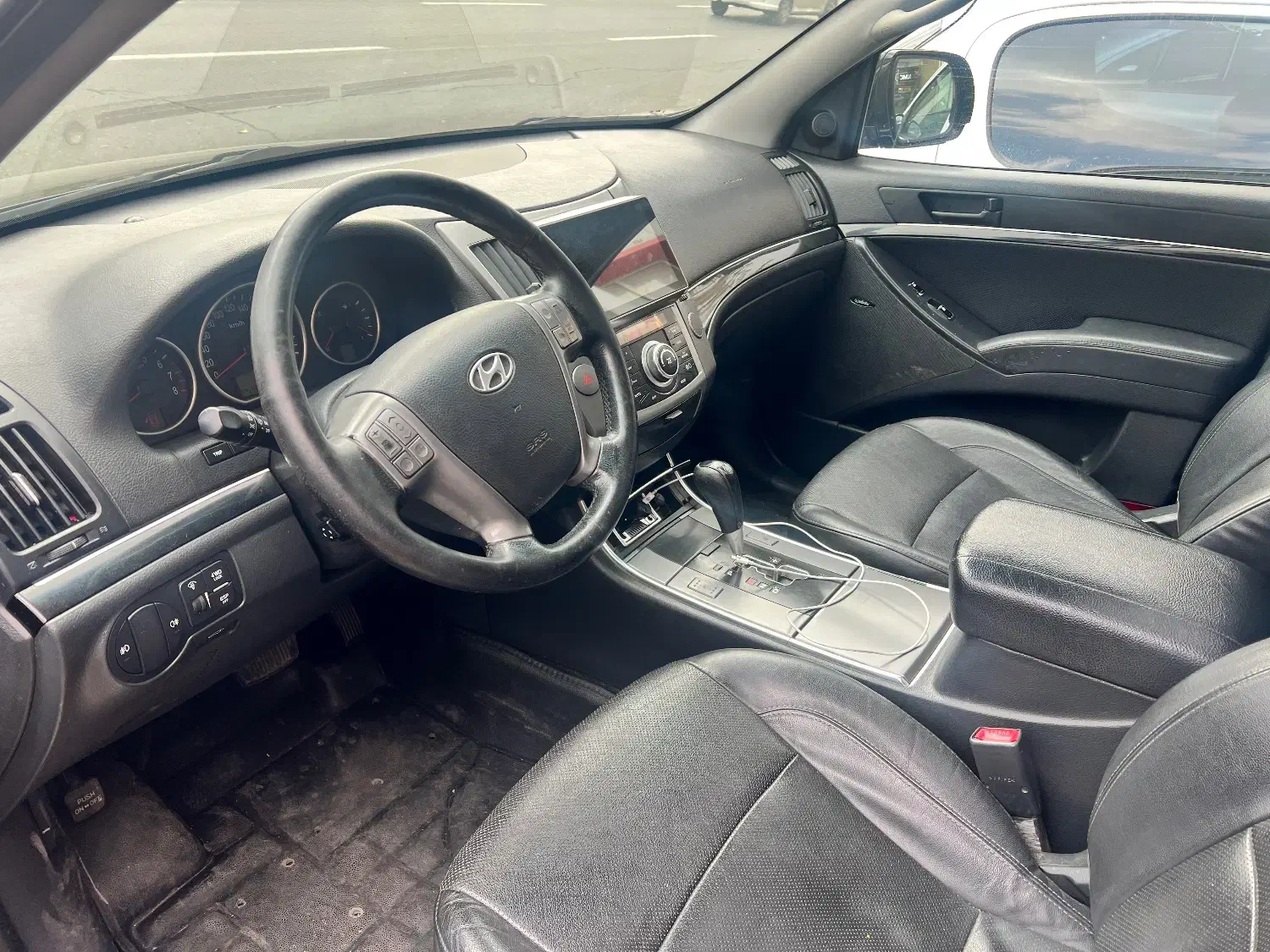 ix55 مدل ۲۰۱۲|خودرو سواری و وانت|هشتگرد, شهرک بعثت|دیوار