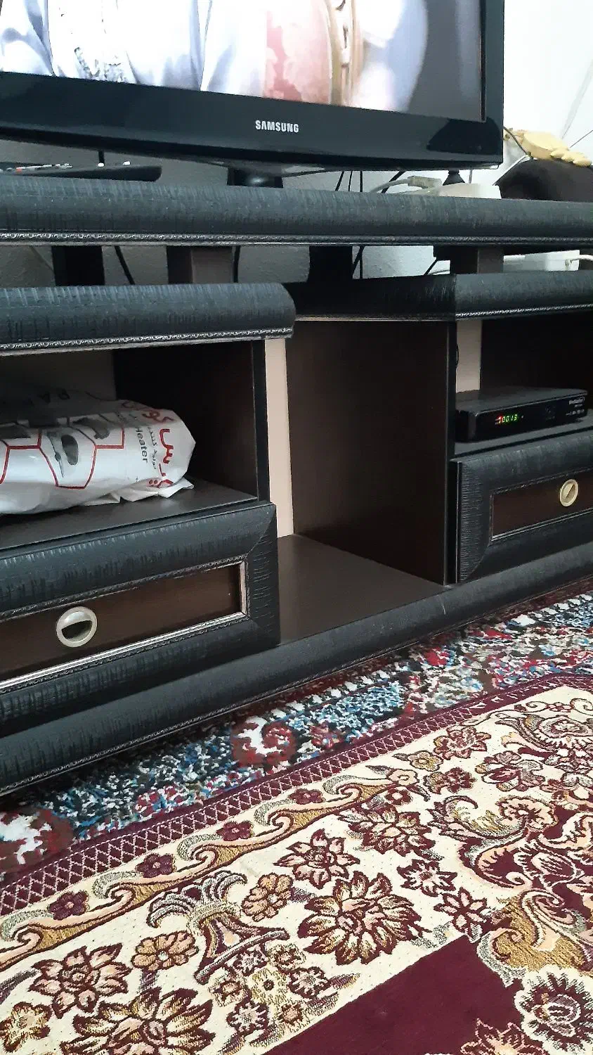 میزتلویزیون دو کشو جادار قهوه ای|میز تلویزیون|رشت, معلولین|دیوار