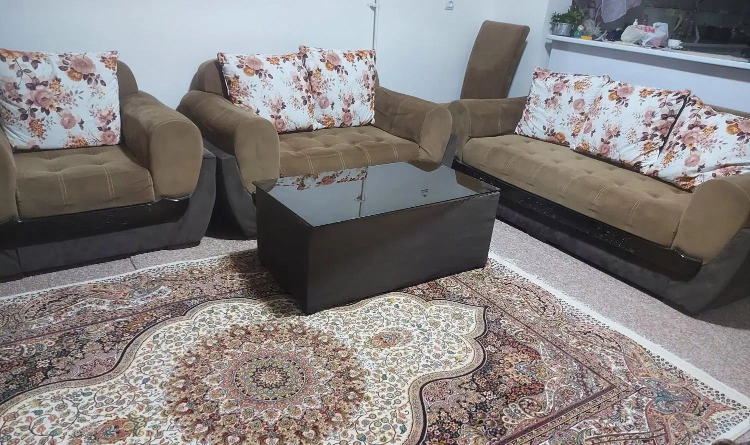 مبل|مبلمان خانگی و میز عسلی|دوگنبدان, |دیوار