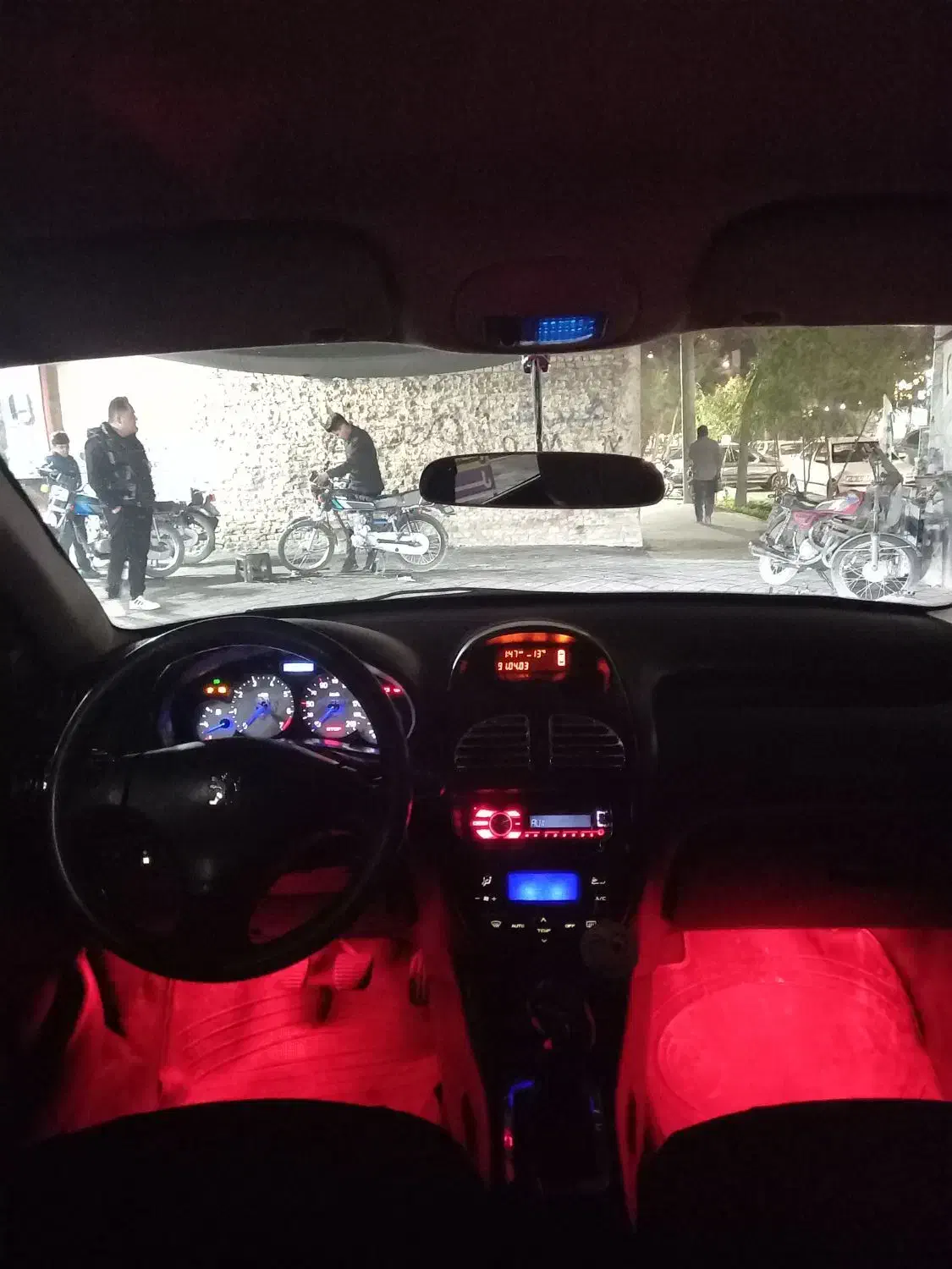 ۲۰۶ ۹۳ تیپ ۵ با لوازم|خودرو سواری و وانت|کاشان, مدرس|دیوار