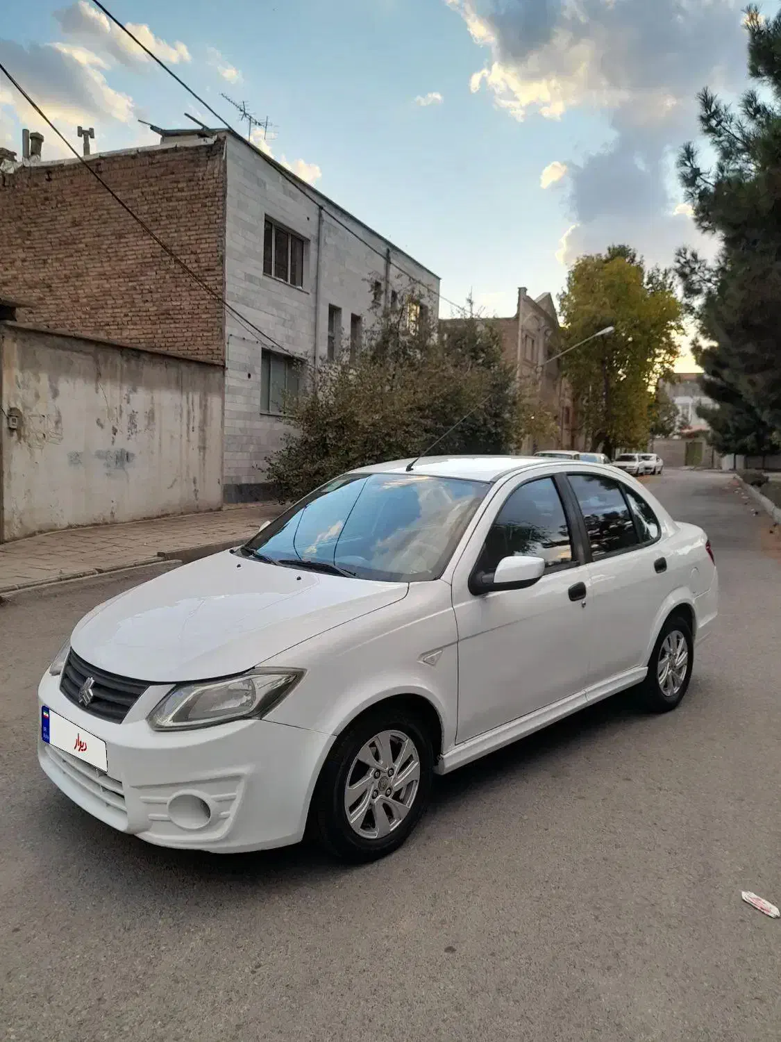 ساینا مدل ۹۷ بیرنگ|خودرو سواری و وانت|خوی, |دیوار