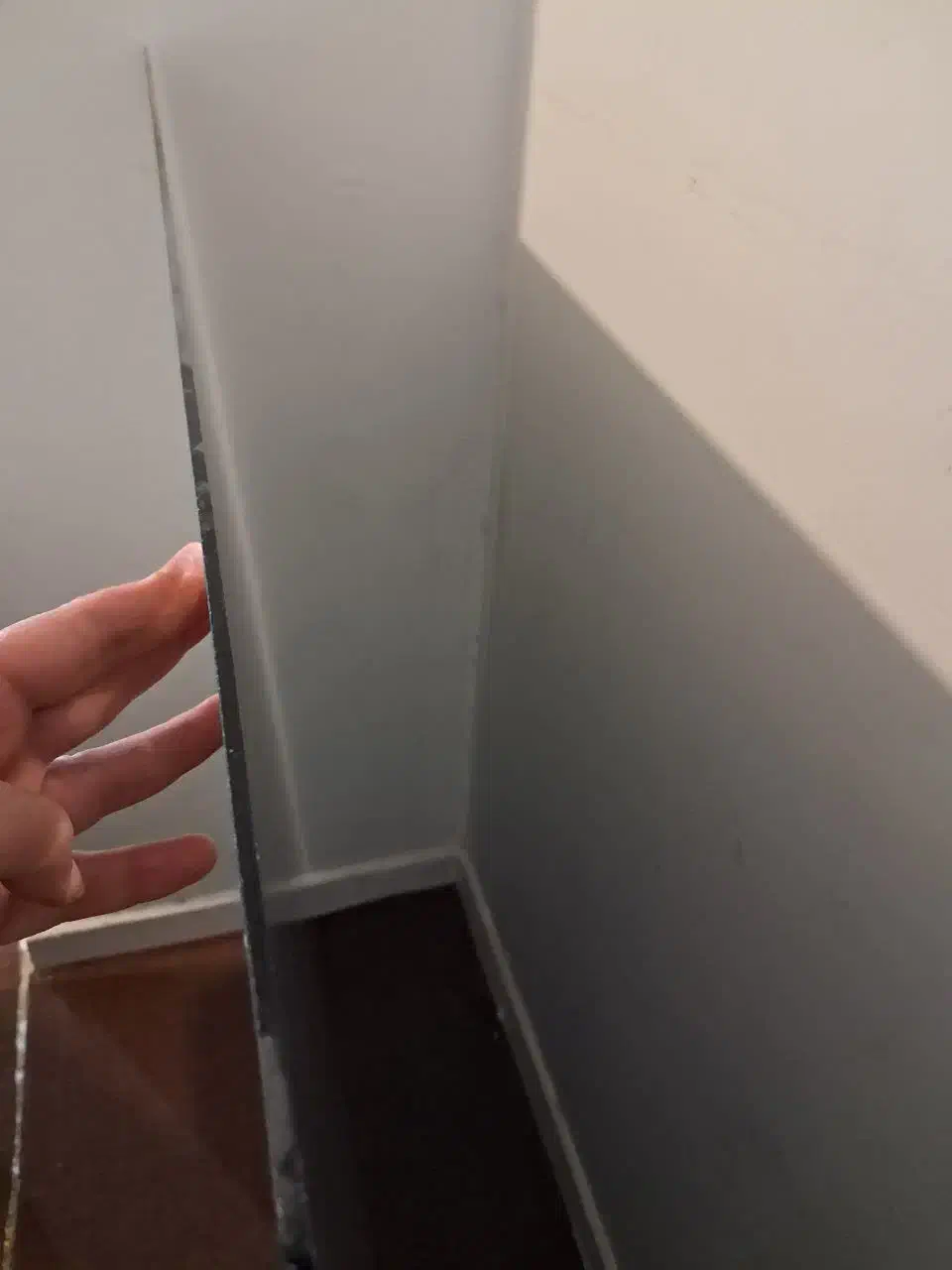 آینه خام|آینه|شیراز, گلدشت معالی‌آباد|دیوار