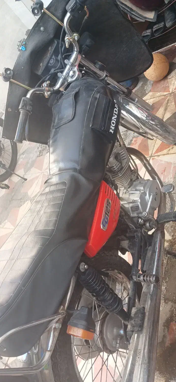 موتر تریل ۲۰۰ کویر با موتر ۱۲۵ برمودا|موتورسیکلت|شیراز, گل سرخ|دیوار