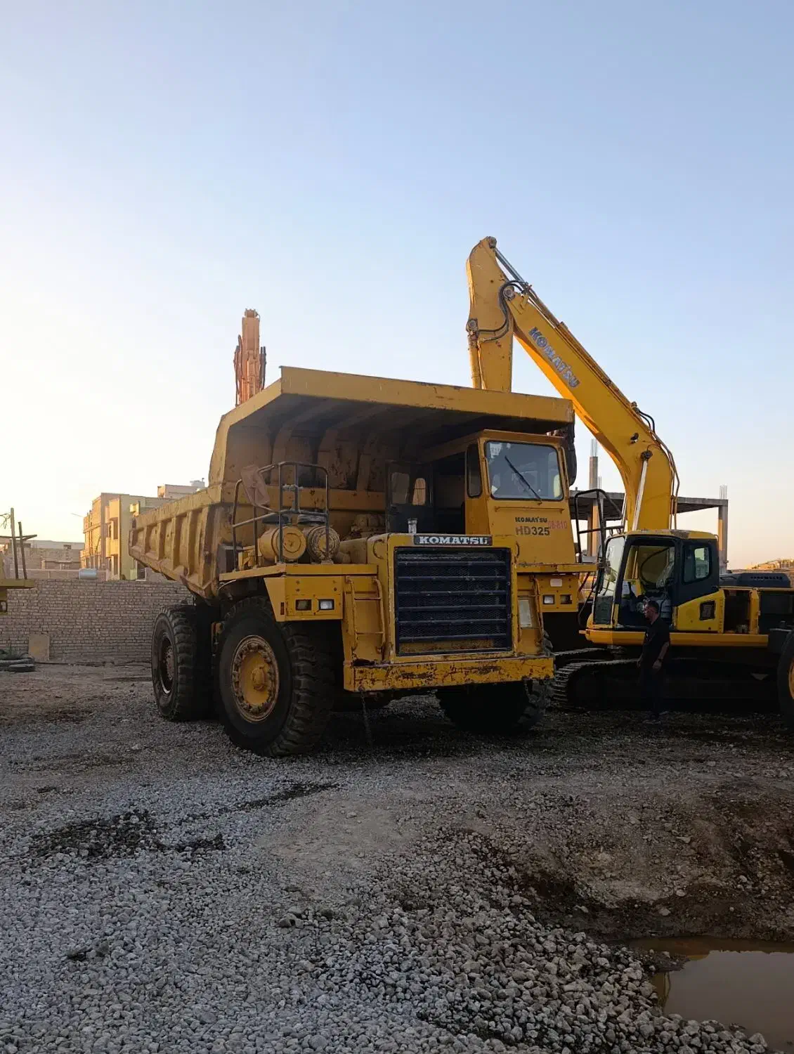 دامپ تراک کوماتسو 325 خط 5|خودرو سنگین|ابریشم, |دیوار