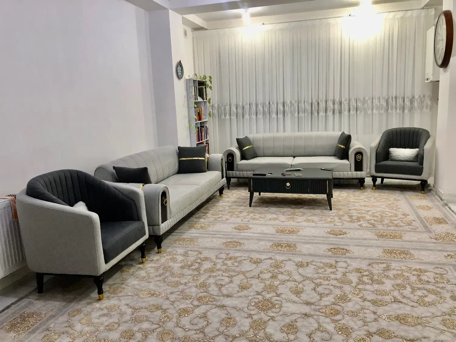 فرش ۱۲۰۰ شانه ۳۶۰۰ تراکم|فرش|سقز, |دیوار