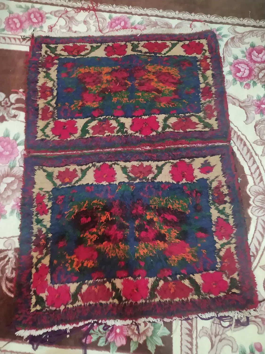 آگهی فروش پستی دست باف گل سرخ|پشتی|جیرفت, |دیوار