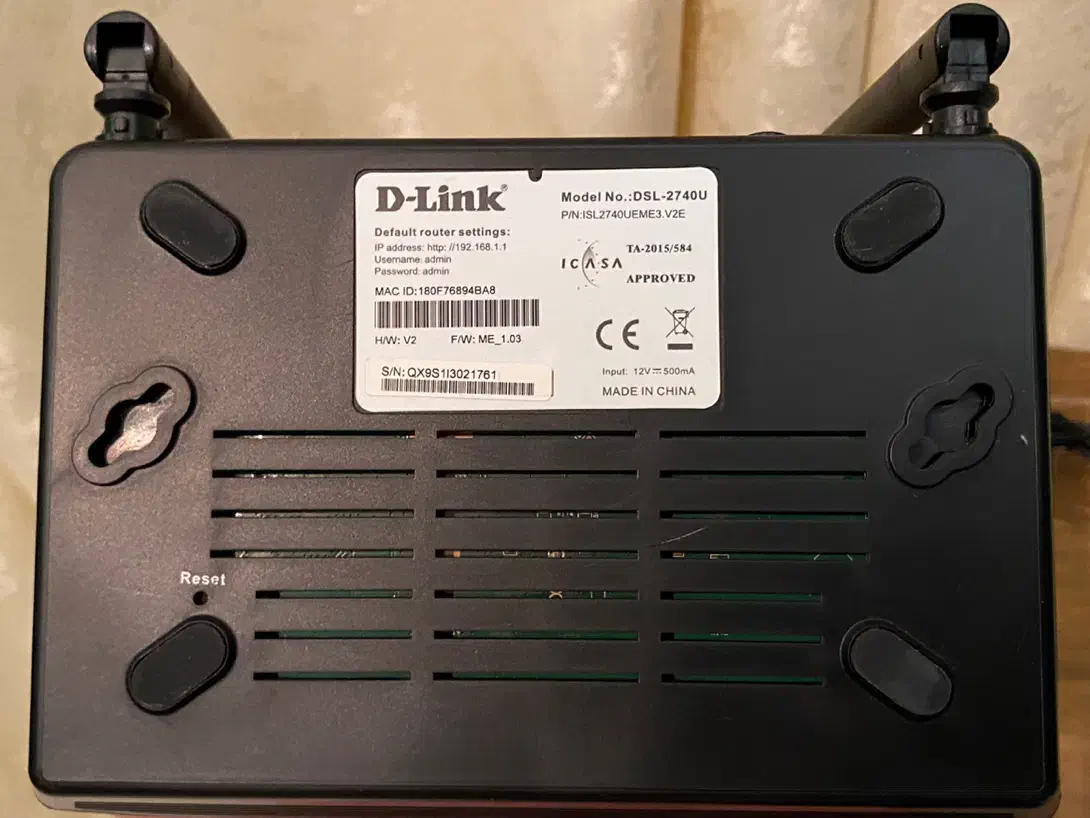 مودم روتر دی لینک DSL-2740U اورجینال در حد آک|مودم و تجهیزات شبکه|رشت, منظریه|دیوار