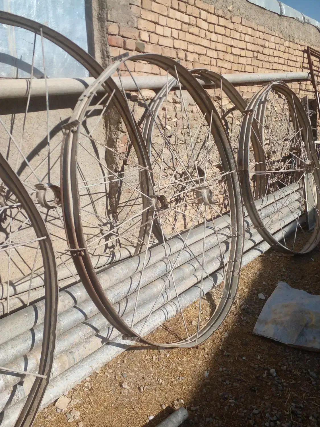 لوله های بارانی یا ویلمو|ابزارآلات|کبودرآهنگ, |دیوار