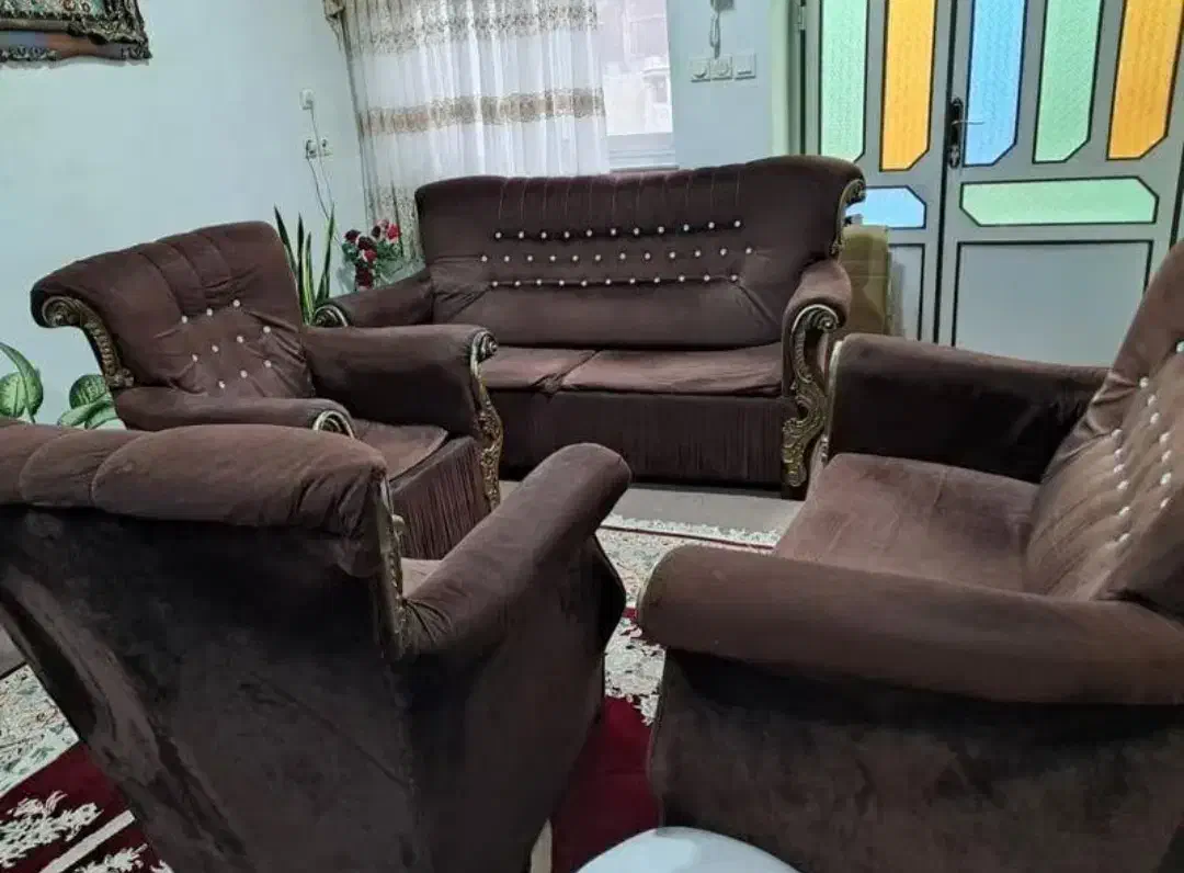 فروش یک دست مبلمان هفت نفره|مبلمان خانگی و میز عسلی|شاندرمن, |دیوار