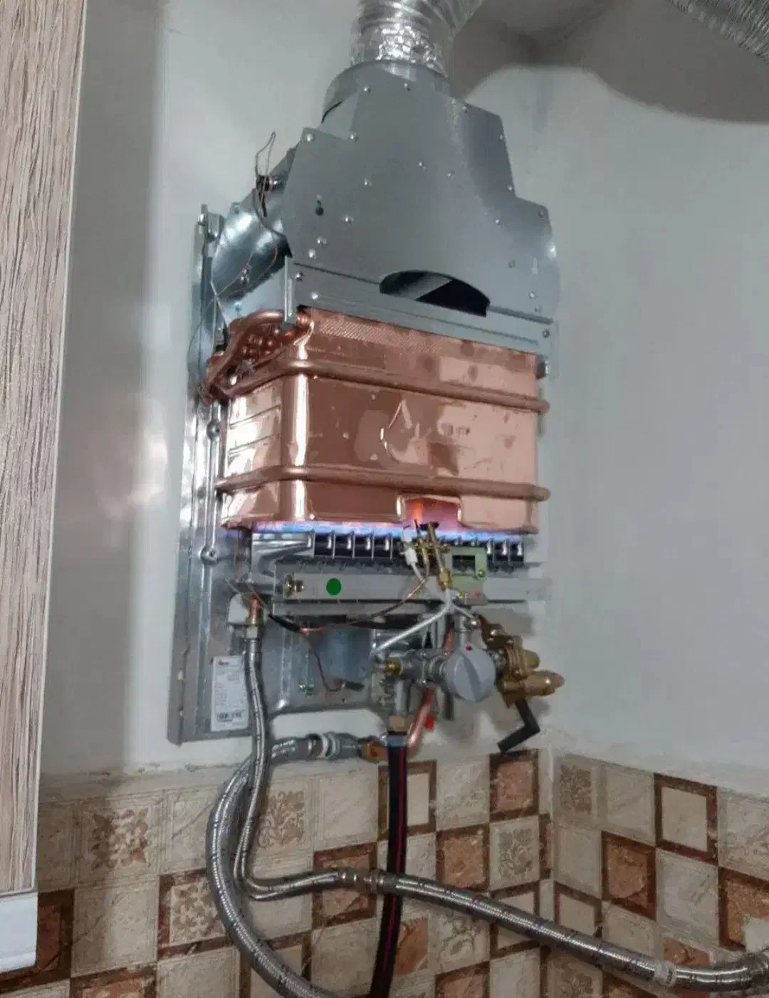 نصب و تعمیر آبگرمکن|خدمات پیشه و مهارت|نجف‌آباد, ویلاشهر|دیوار