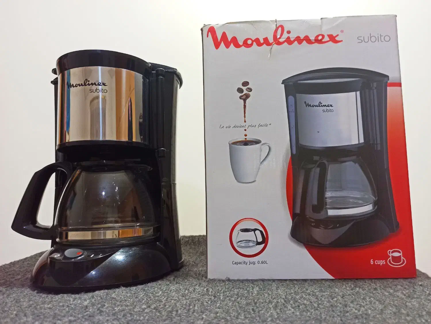 قوری قدیمی و قهوه ساز مونیلکس|قوری، کتری، قهوه‌ساز دستی|رشت, معلم|دیوار