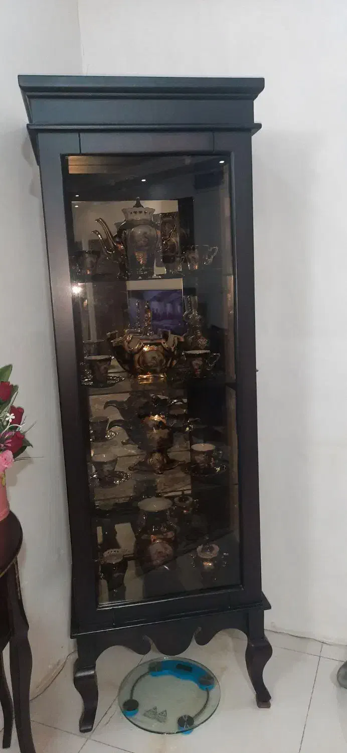 بوفه و ویترین|بوفه، ویترین، کنسول|رباط‌کریم, رباط‌کریم|دیوار