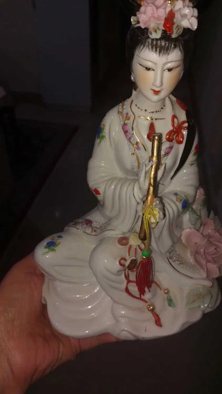 مجسمه جنس چینی وگلدان جنس چینی|مجسمه، تندیس، ماکت|فردیس, فردیس|دیوار