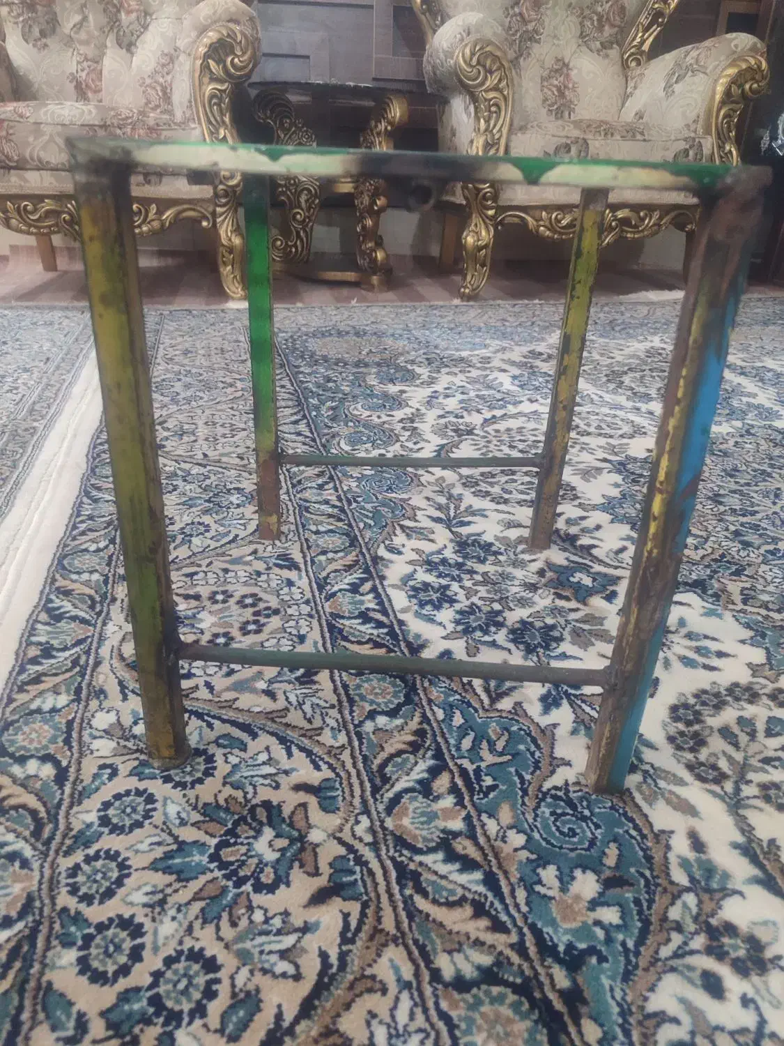 چهارپایه آ هنی|صندلی و نیمکت|آزادشهر, |دیوار