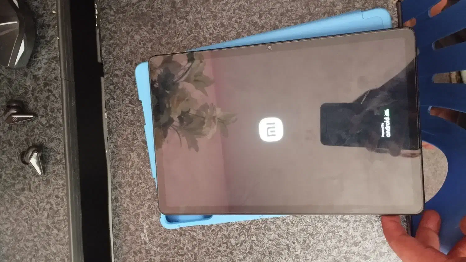 تبلت Aedmi pad SE.          .رو 8 حافظه 256|تبلت|شیراز, باغ تخت|دیوار