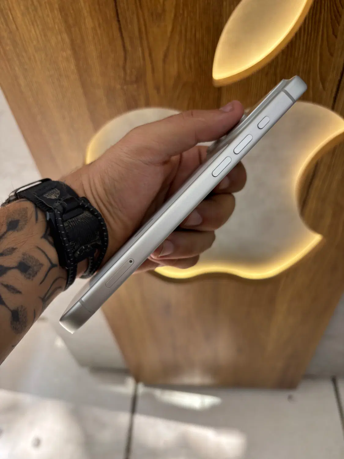 Iphone / آیفون ۱۷ پرو مکس باتری ۱۰۰ با ریجستر|موبایل|اصفهان, احمدآباد|دیوار