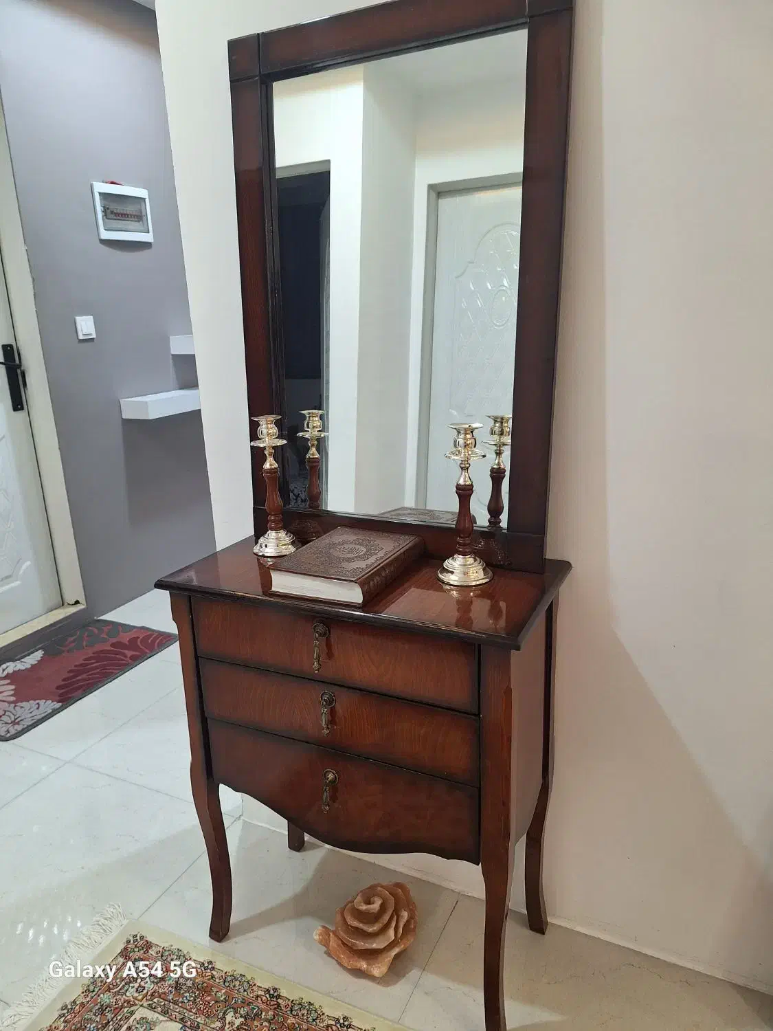 میز کنسول اینه دراور اینه شمعدان مناسب عروس|بوفه، ویترین، کنسول|مشهد, جاهد شهر|دیوار