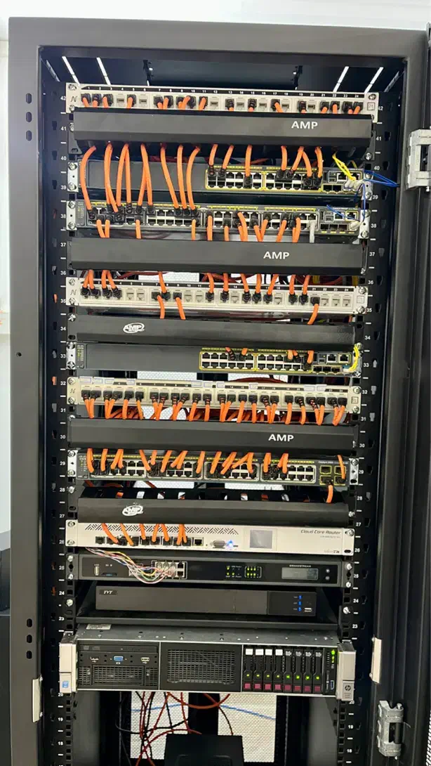 اینترنت - شبکه - سرور - مجازی سازی|خدمات رایانه‌ای و موبایل|زاهدان, |دیوار