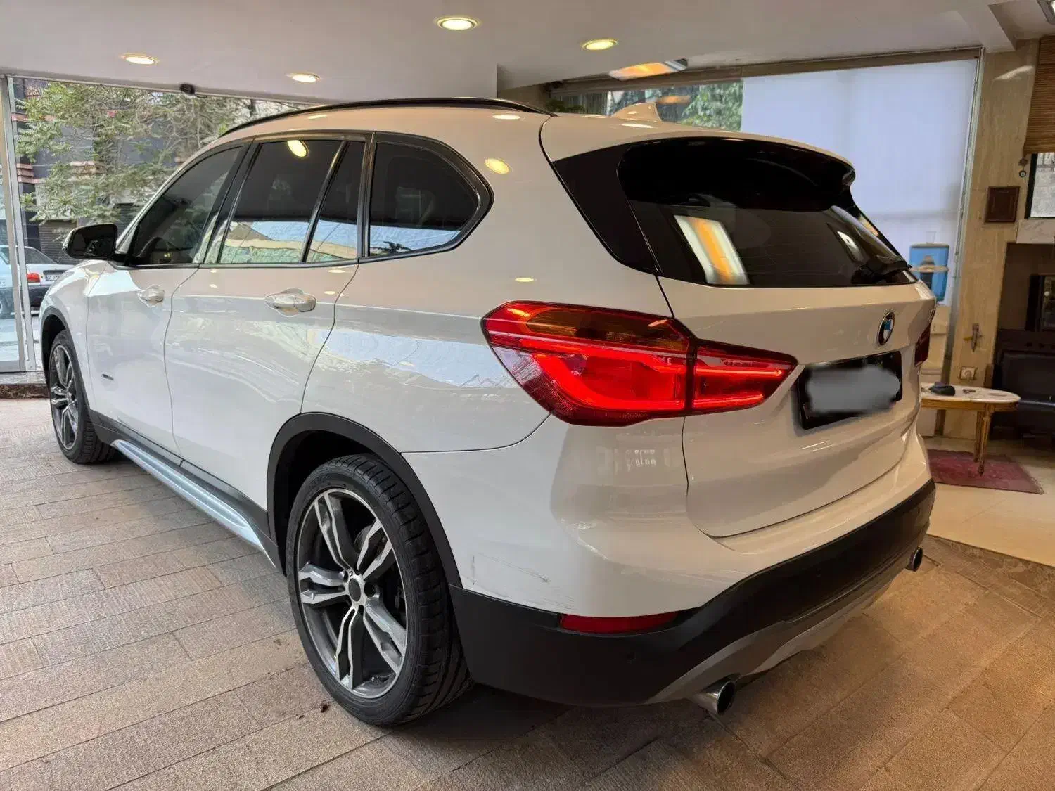 Bmw x1 2017|خودرو سواری و وانت|تهران, ونک|دیوار
