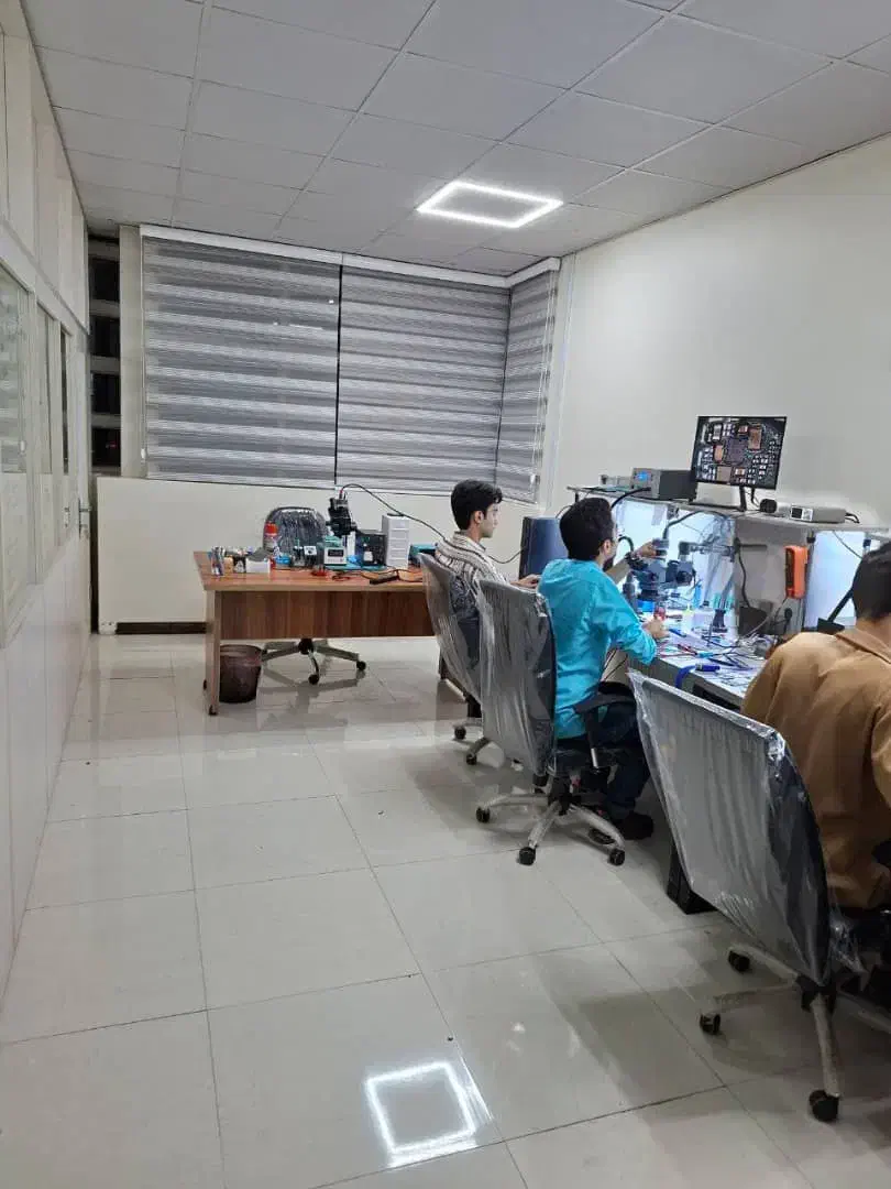 تعمیرات و خدمات پس از فروش موبایل ( بی فون )|خدمات رایانه‌ای و موبایل|کرج, کوی کارمندان جنوبی|دیوار