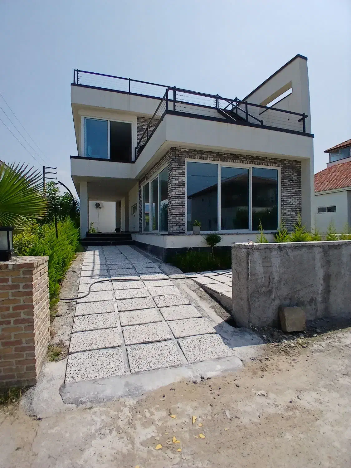 ویلا دوبلکس شهرکی با روف (معتمدی)|اجارهٔ خانه و ویلا|رویان, |دیوار