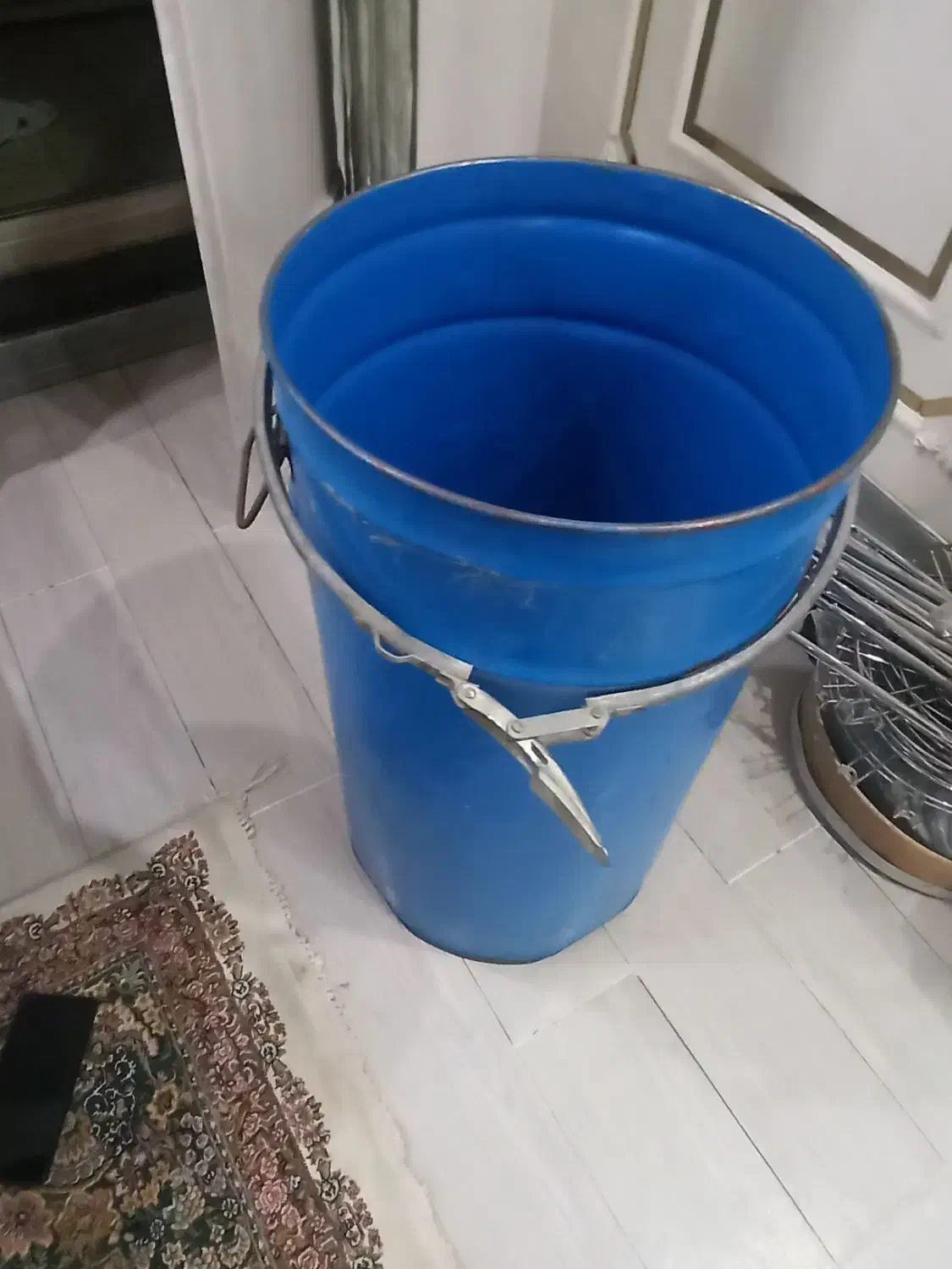 بشکه|ابزارآلات|همدان, |دیوار