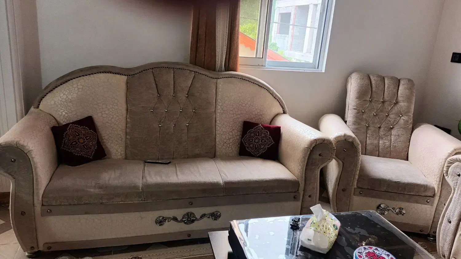 مبل ،چرم وپارچه  سالم سالم|مبلمان خانگی و میز عسلی|لاهیجان, طالقانی|دیوار