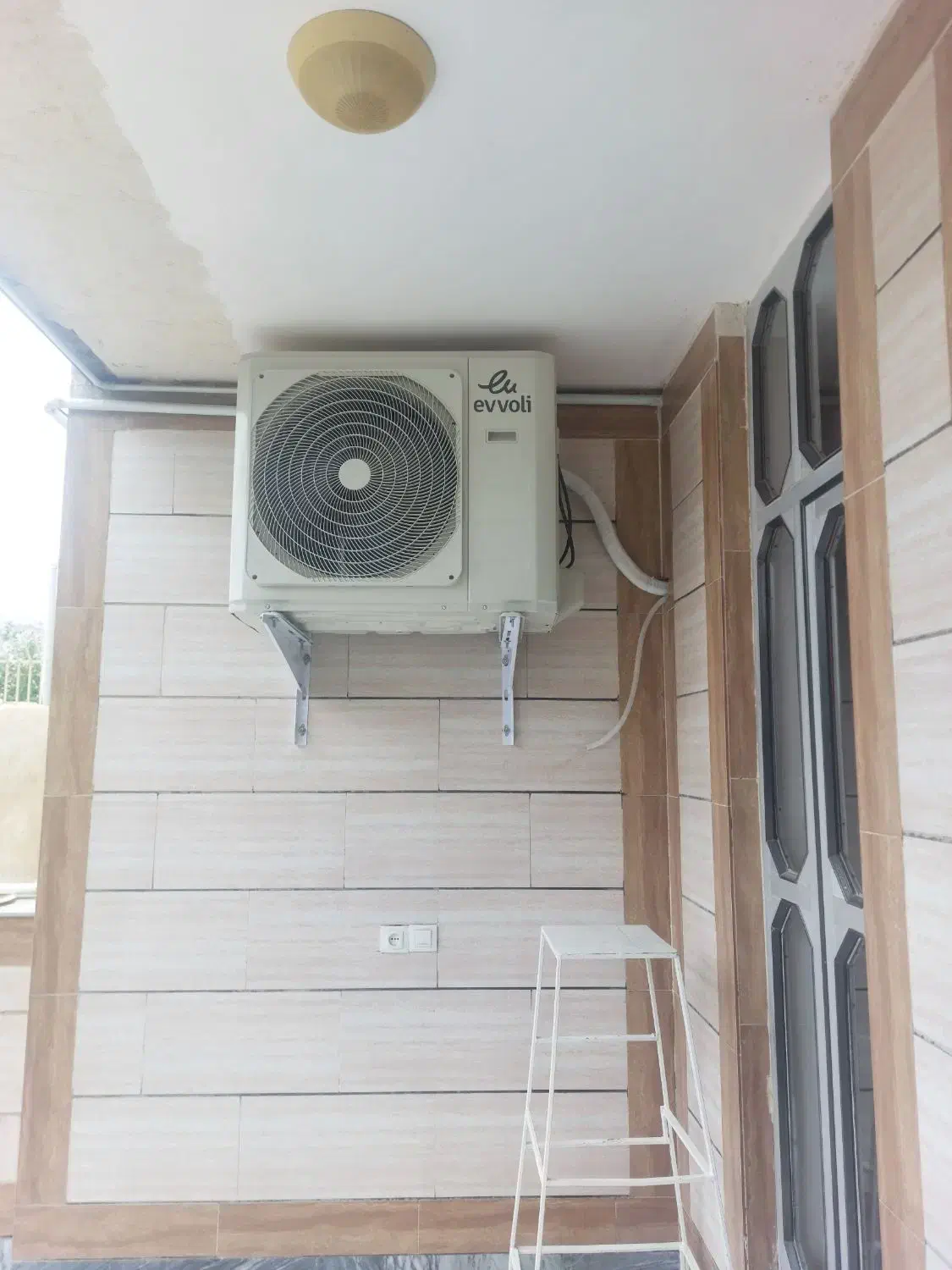 نصاب،نصب،سرویس و تعمییر انواع کولر گازی و پکیج|خدمات پیشه و مهارت|خرم‌آباد, |دیوار