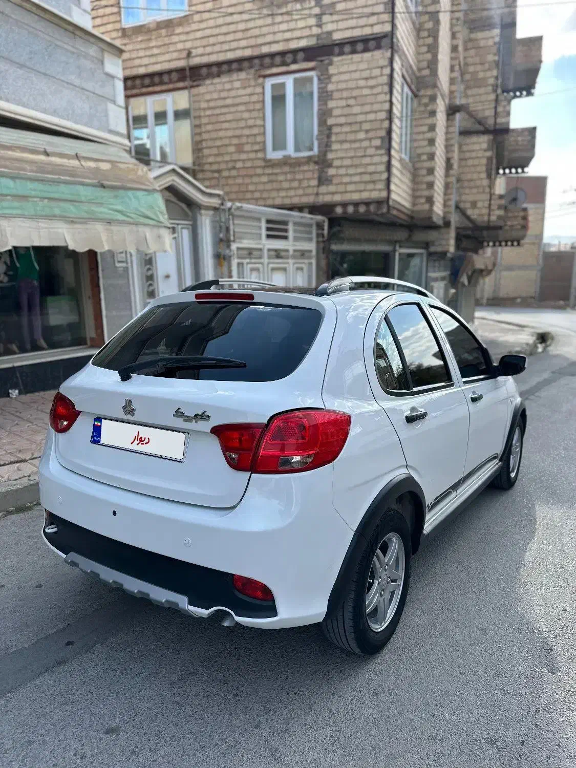 کوئیک آر‌ ۱۴۰۱|خودرو سواری و وانت|مهاباد (آذربایجان غربی), |دیوار