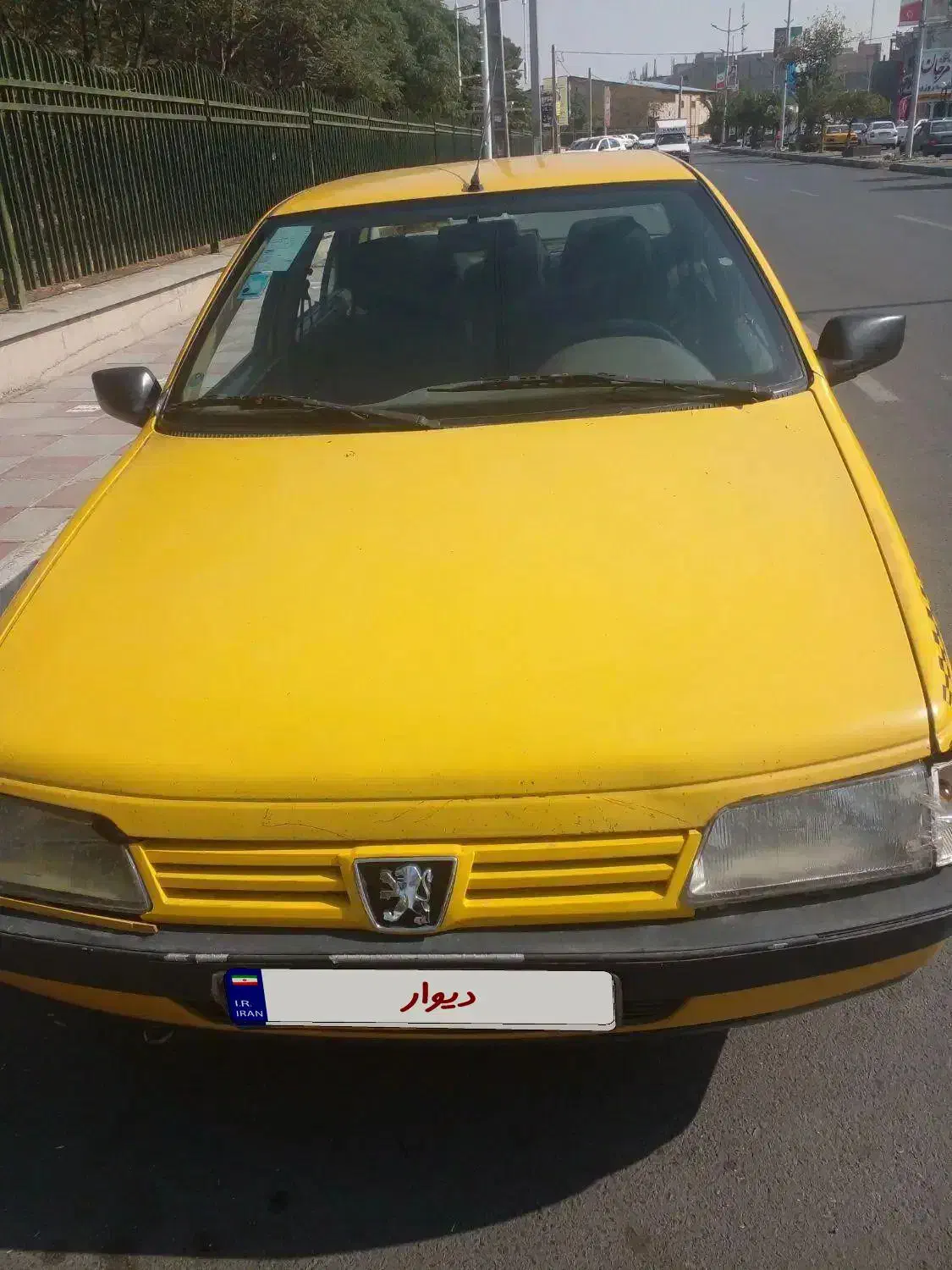 تاکسی پاکدشت سرمامازن قوهه است.پلاک ت|خودرو سواری و وانت|پاکدشت, پاکدشت (مامازند)|دیوار