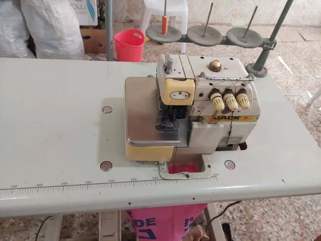 چرخ خیاطی صنعتی|چرخ خیاطی و ریسندگی|رشت, حومه رشت|دیوار