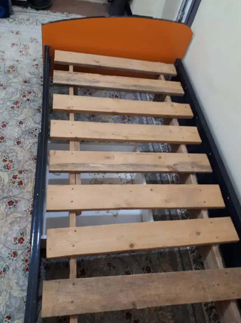 تخت یک نفره|تخت و سرویس خواب|بندرلنگه, |دیوار