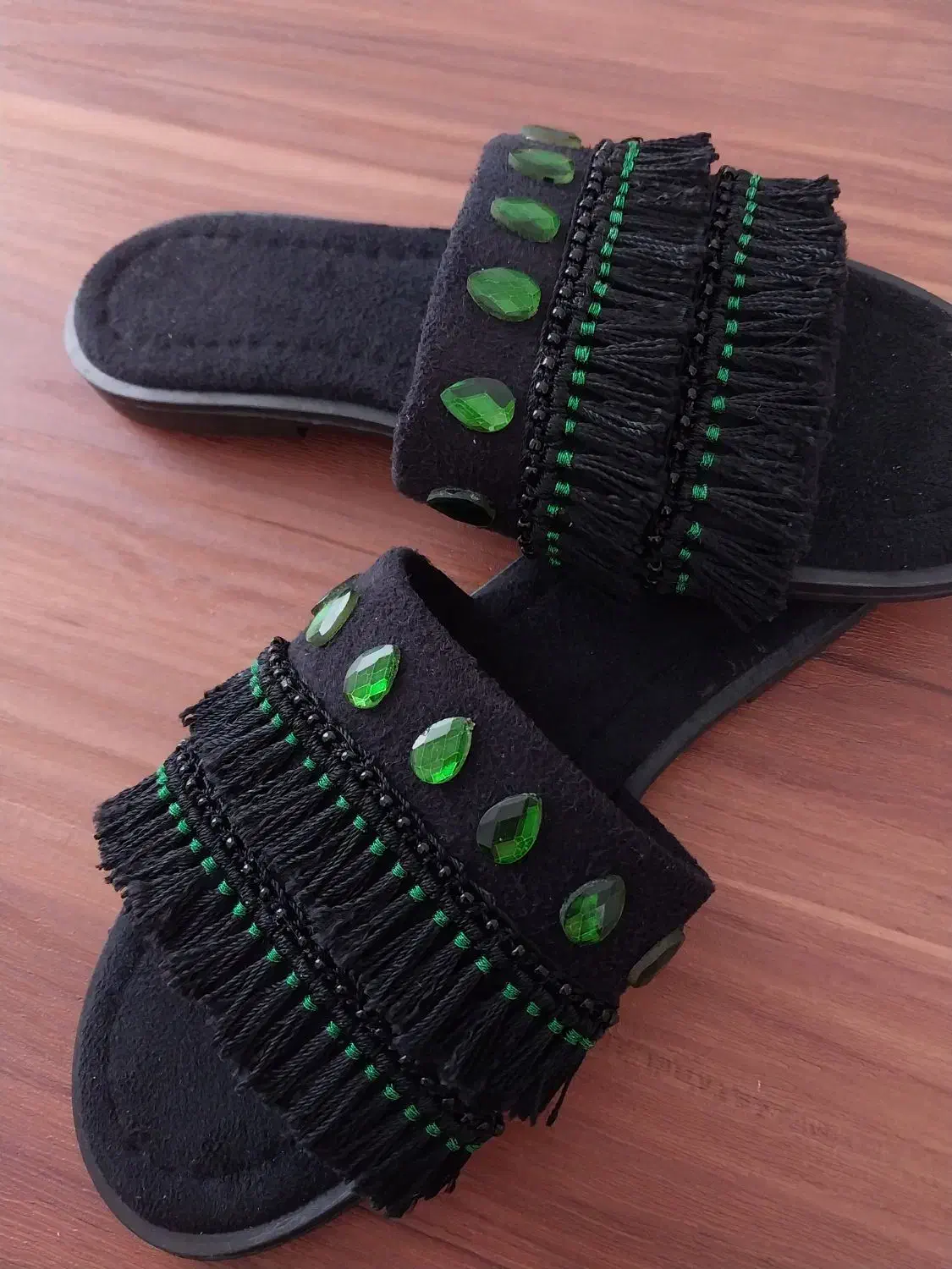 صندل|کیف، کفش، کمربند|سردشت, |دیوار