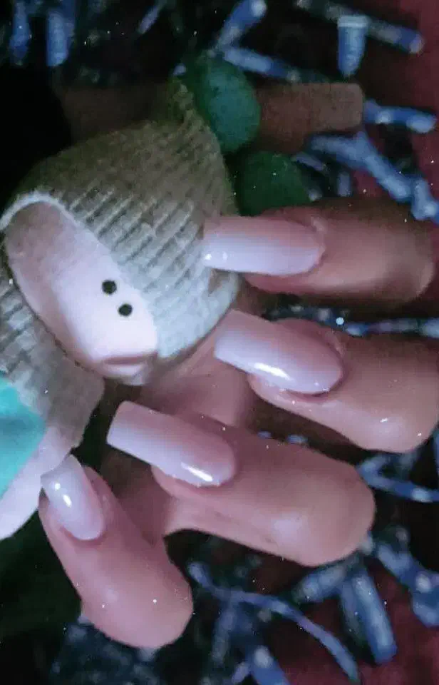 کاشت ناخن|خدمات آرایشگری و زیبایی|نورآباد, |دیوار