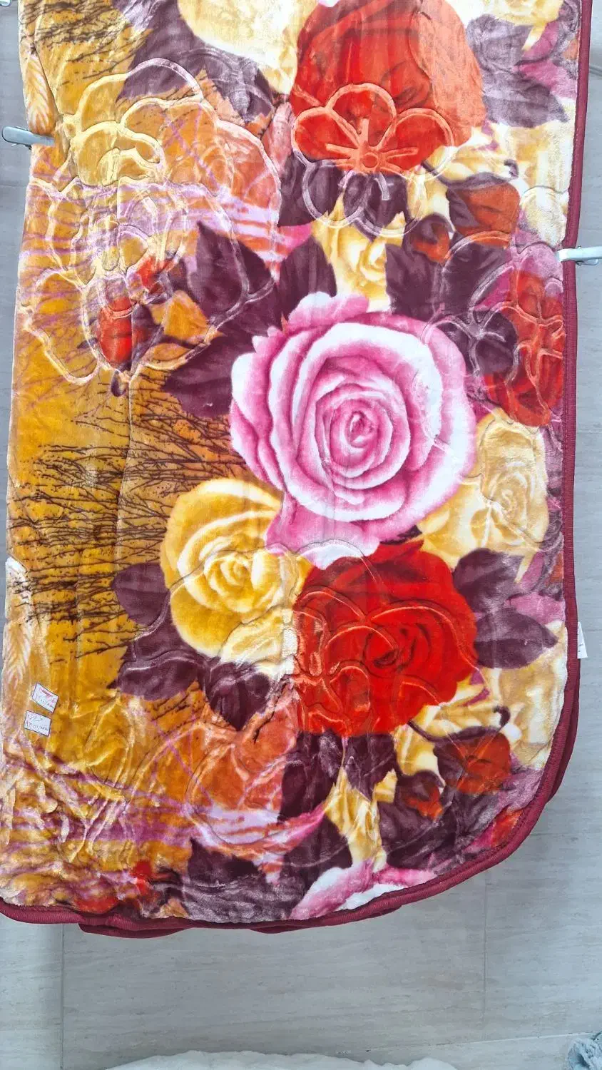 فروش انواع پتوهای خارجی|رختخواب، بالش، پتو|لردگان, |دیوار