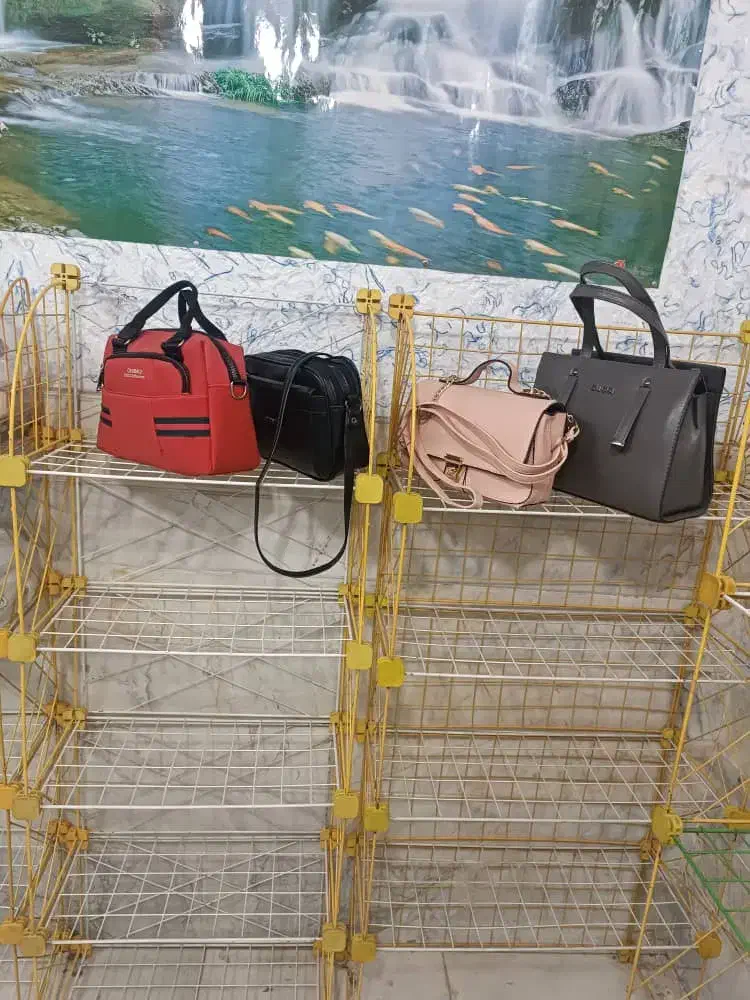 قفسه و رگال|کتابخانه، شلف، قفسه‌های دیواری|قم, صفاشهر|دیوار